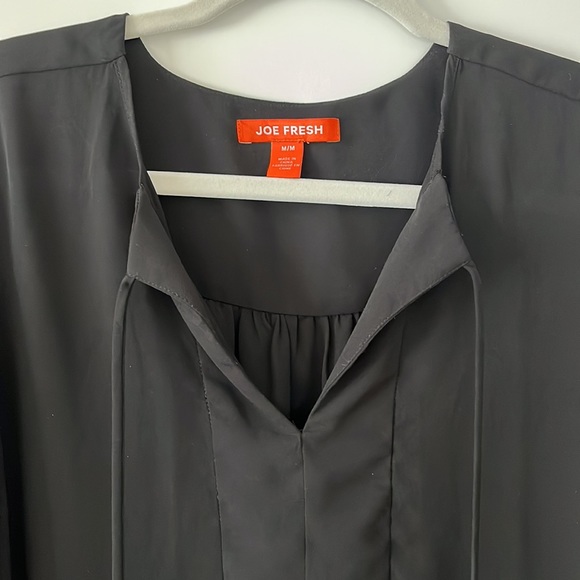 Black blouse with cuff sleeve - Picture 2 of 3